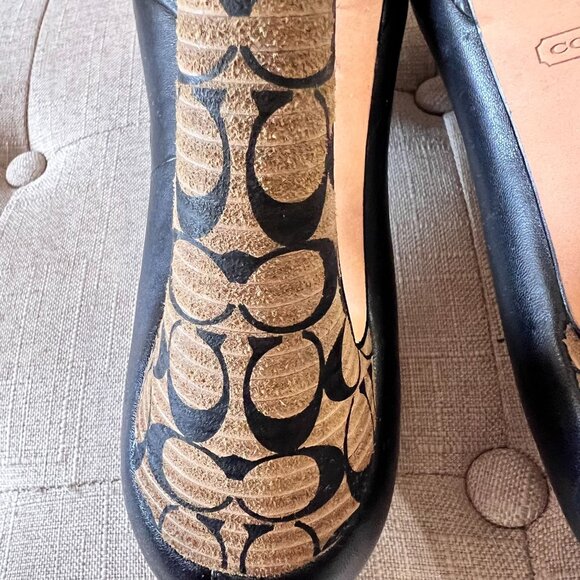 Coach Black Breana Leather Peep Toe Platform Pumps. Coach Logo Heels. Size 9 - Picture 13 of 16